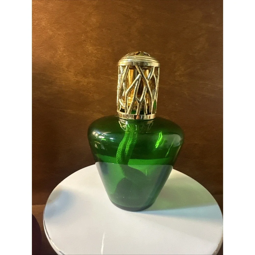 LAMPE EMERALD GREEN GLASS LAMP OIL DIFFUSER BUNER GOLD Top